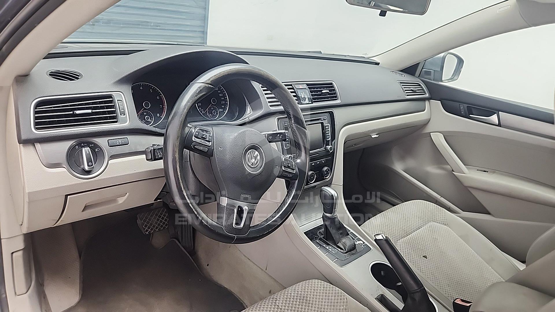 2015 VOLKSWAGEN PASSAT VIN: WVWBR7A3XFC061072
