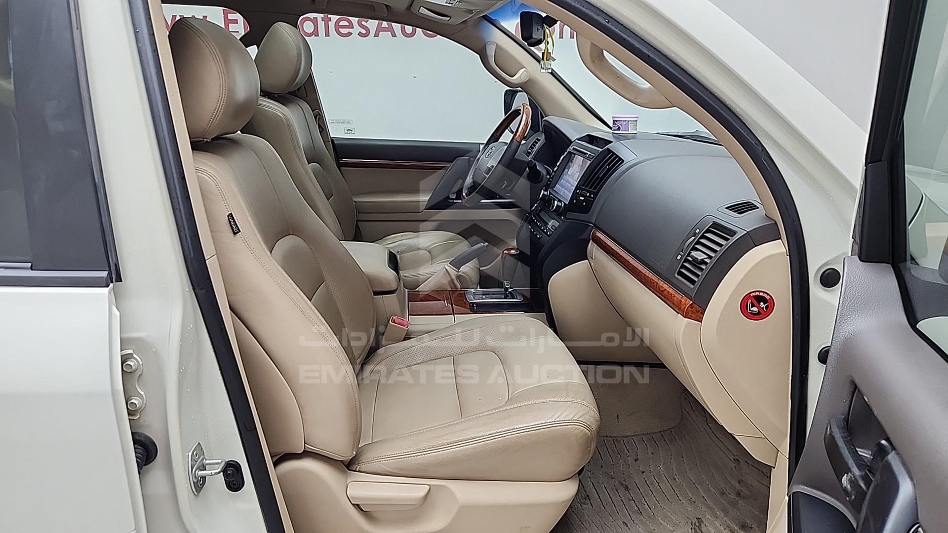 2014 TOYOTA LAND CRUISER VIN: JTMHX09J3E5044322