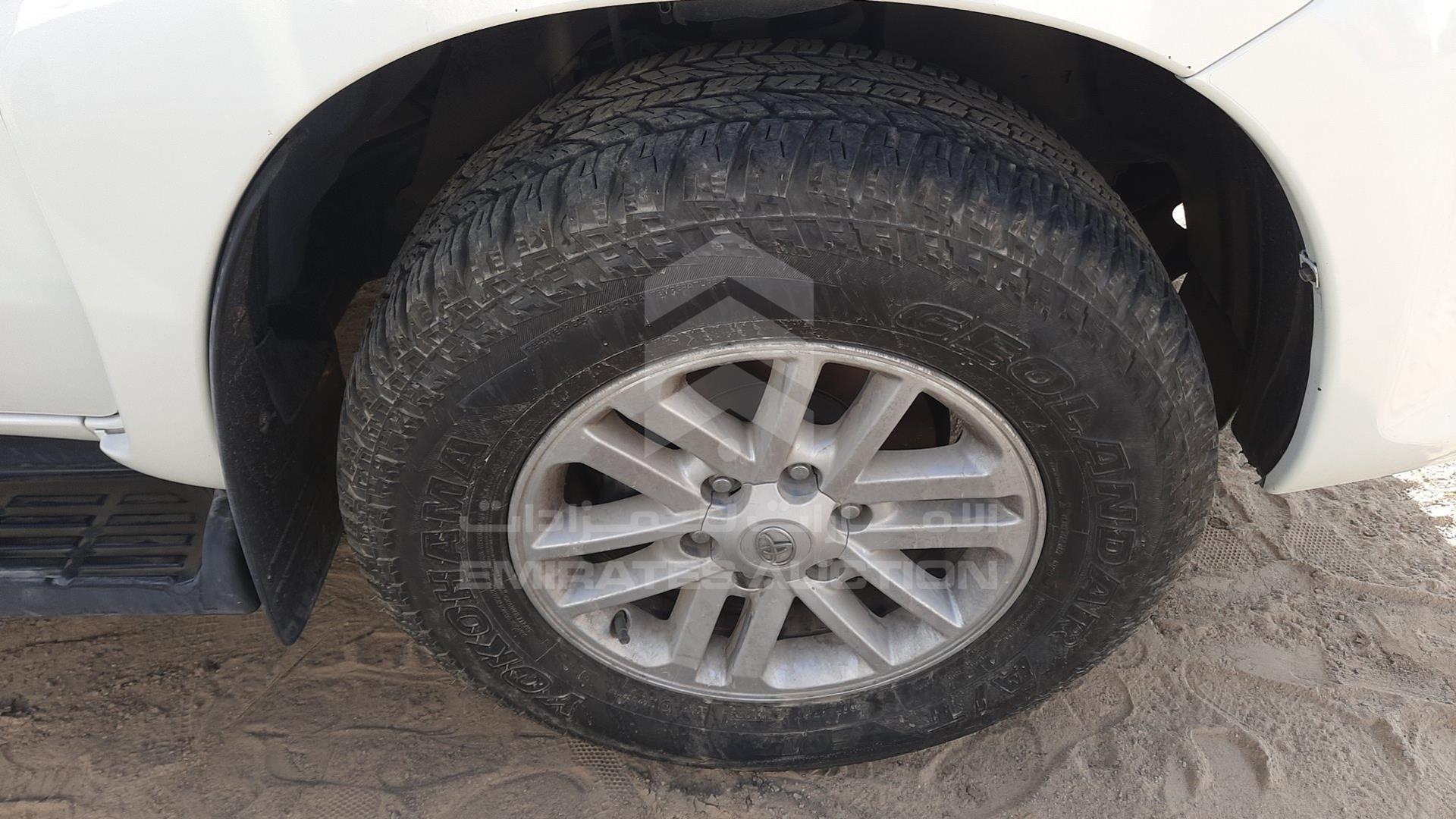 2015 TOYOTA FORTUNER VIN: MHFYX59G8F8068248