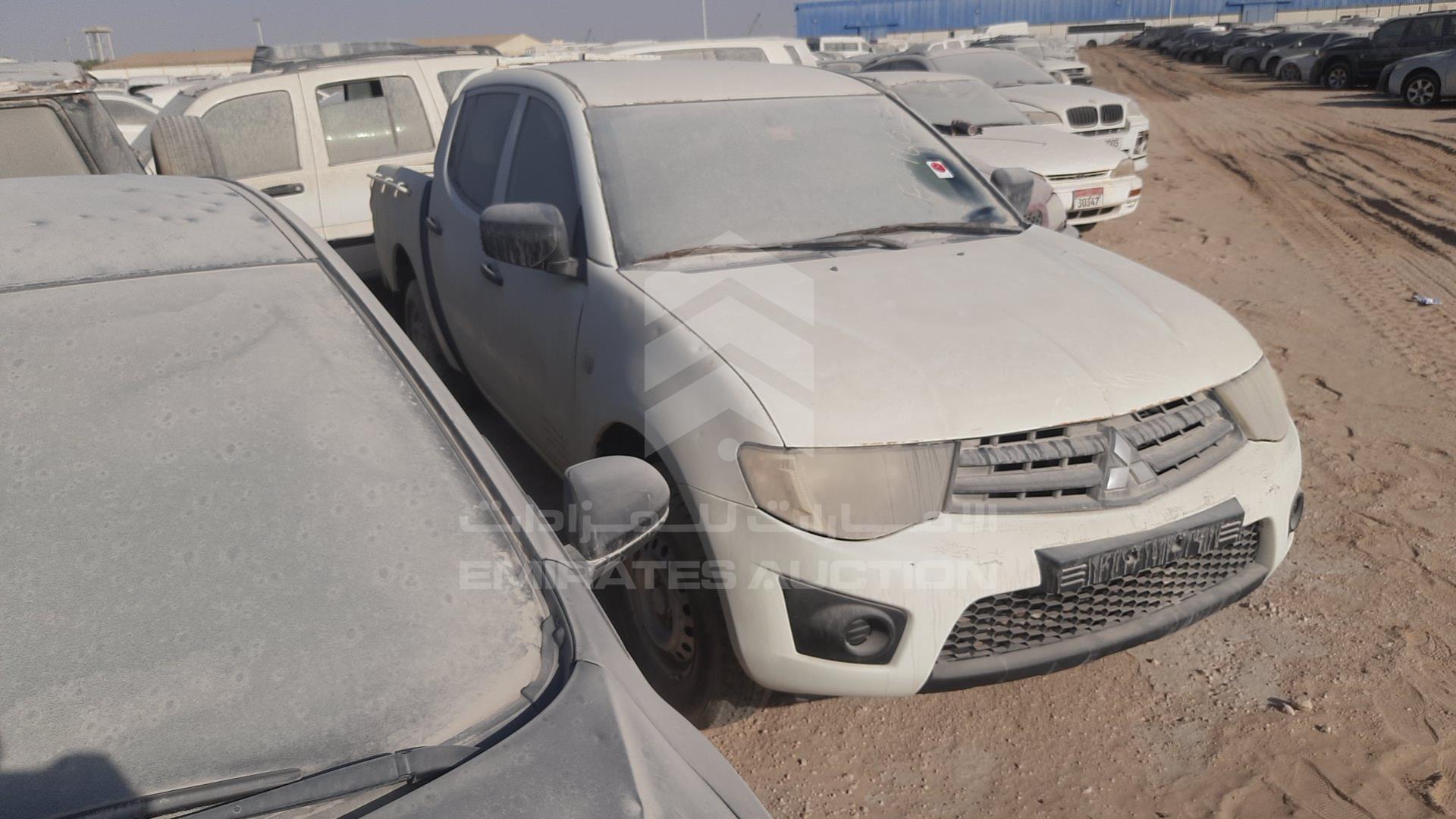 2013 MITSUBISHI L 200 VIN: MMBJNKA50DD027657