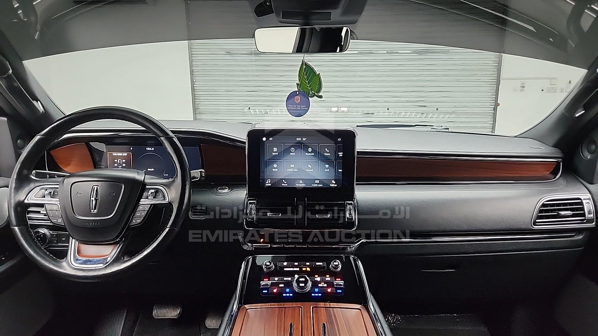2018 LINCOLN NAVIGATOR VIN: 5LMJJ2LT4JEL16887