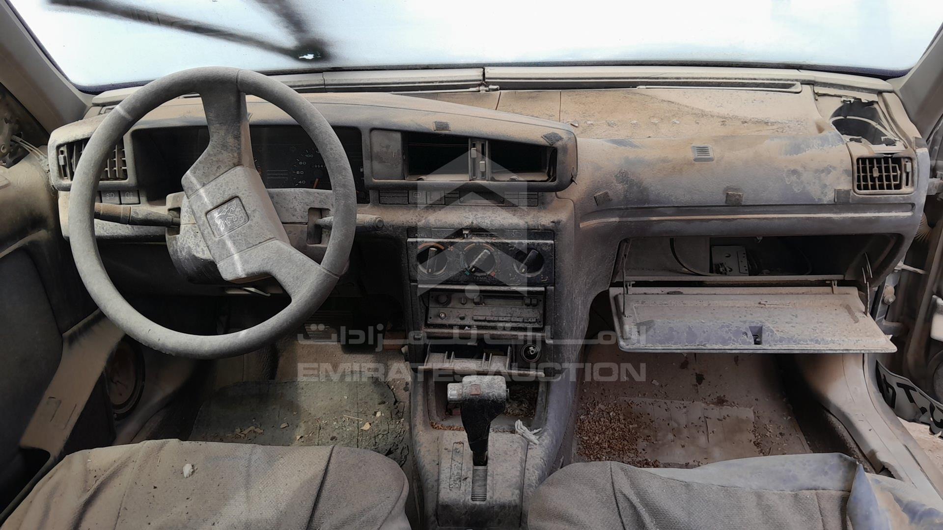 0 PEUGEOT 405 VIN: VF315BD2408730684