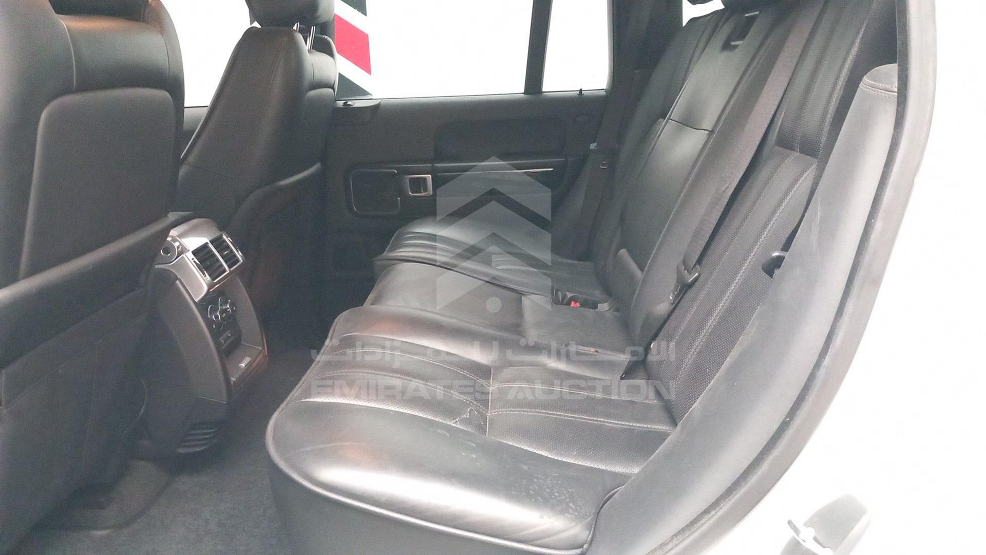 2011 RANGE ROVER VOGUE VIN: SALLMAME4BA346562