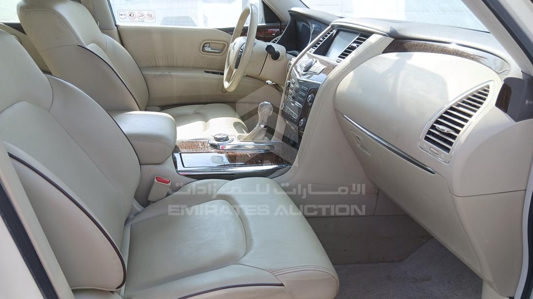 نيسان باترول 2019 — زاوية الراكب الأمامي للمقعد — صورة 25