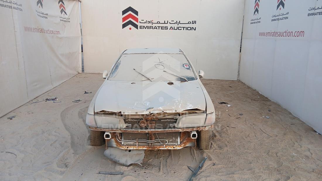 نيسان صني 1999 — الزاوية الأمامية بالكامل — صورة 1