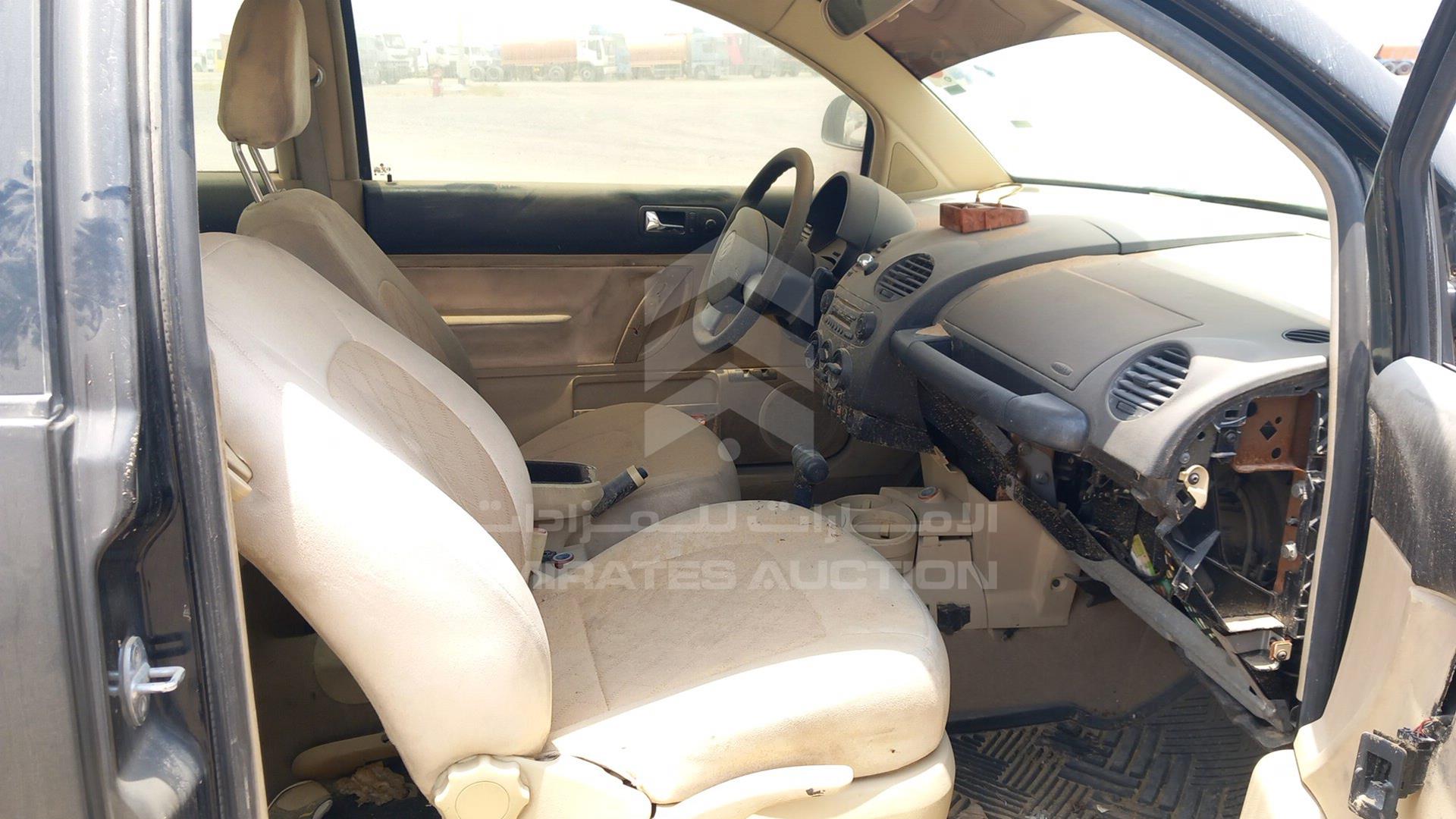 2002 VOLKSWAGEN BEETLE VIN: WVWZZZ9CZ2M627869
