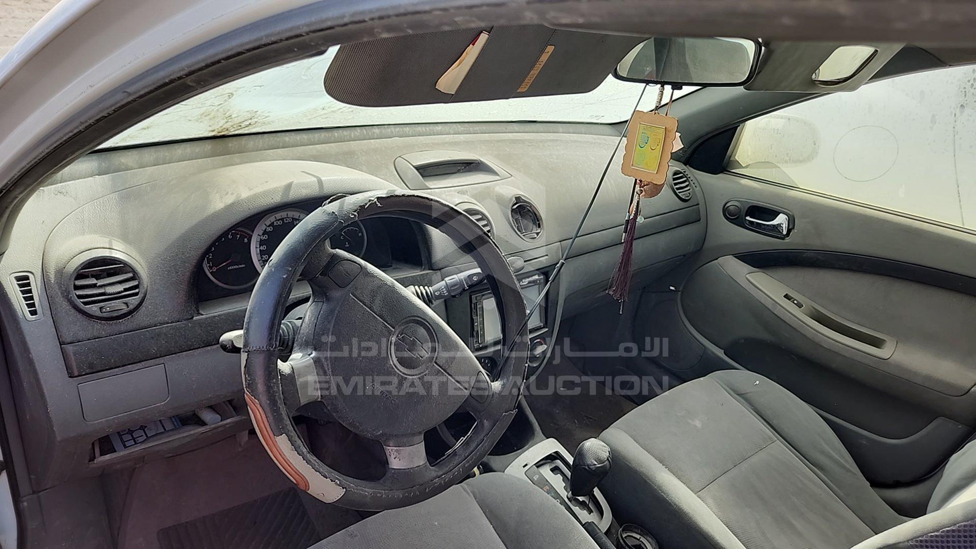 2009 CHEVROLET OPTRA VIN: KL1JJ82B09K073263