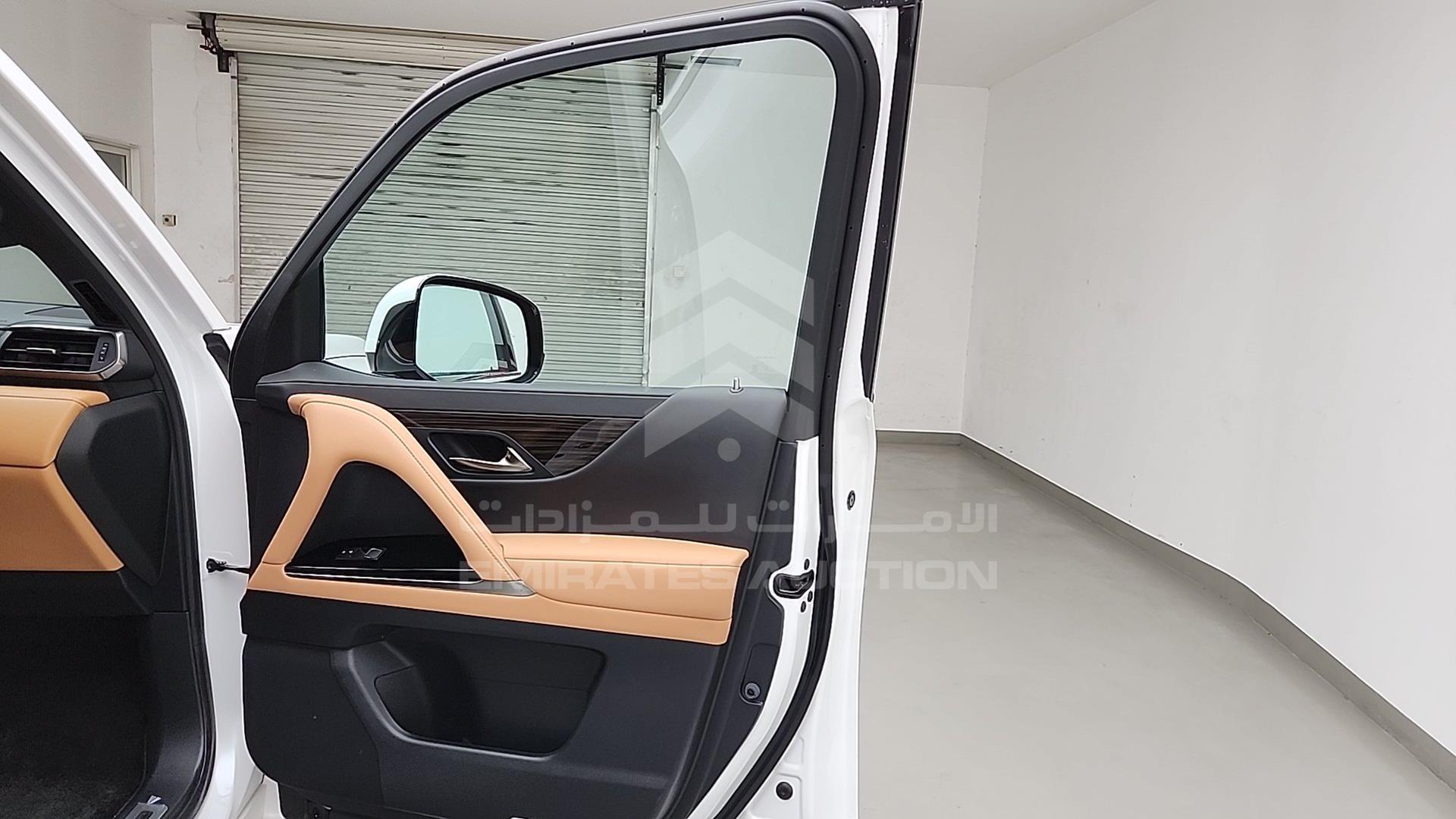 2022 LEXUS LX 600 VIN: JTJPB7CX1N4008941