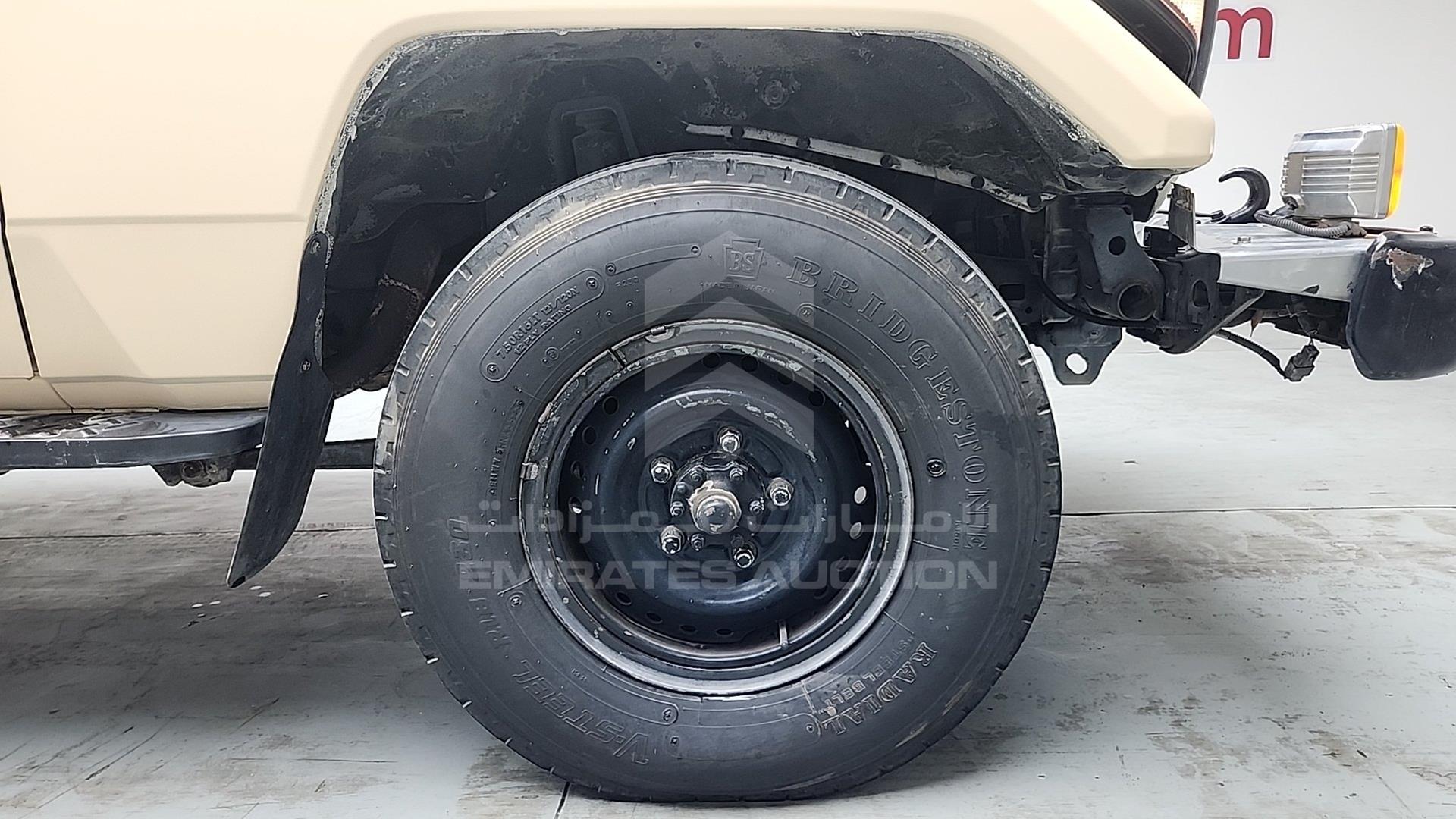 2000 TOYOTA LAND CRUISER VIN: JTFLJ71J6Y8000633