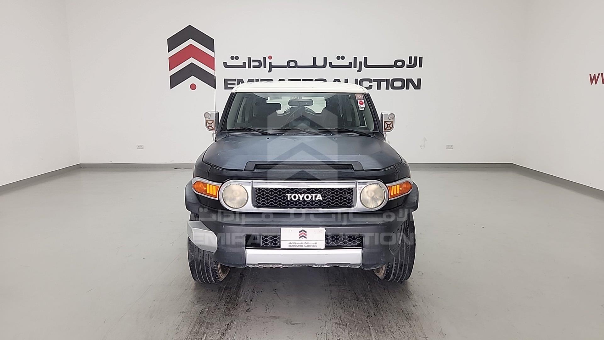2010 TOYOTA FJ CRUISER VIN: JTEBU11F0AK086658