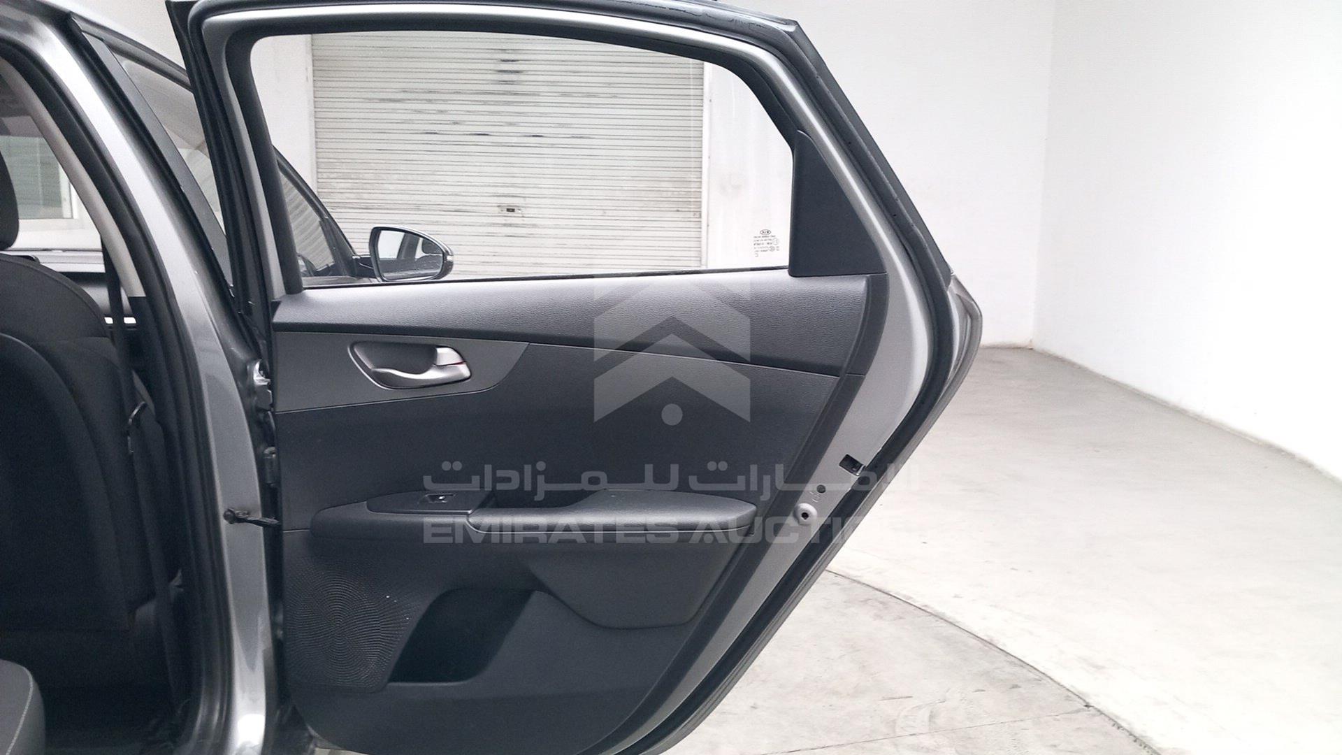 2020 KIA CERATO VIN: KNAF24164L5857182