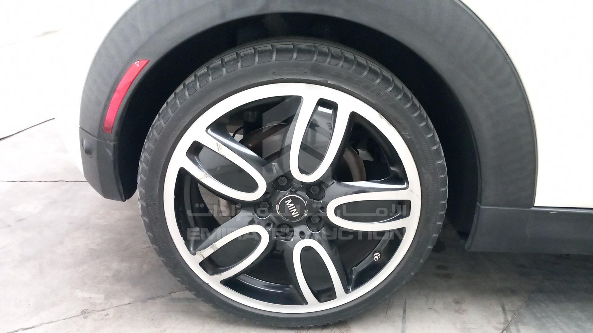 2020 MINI COOPER VIN: WMWWJ5C04L3L32670