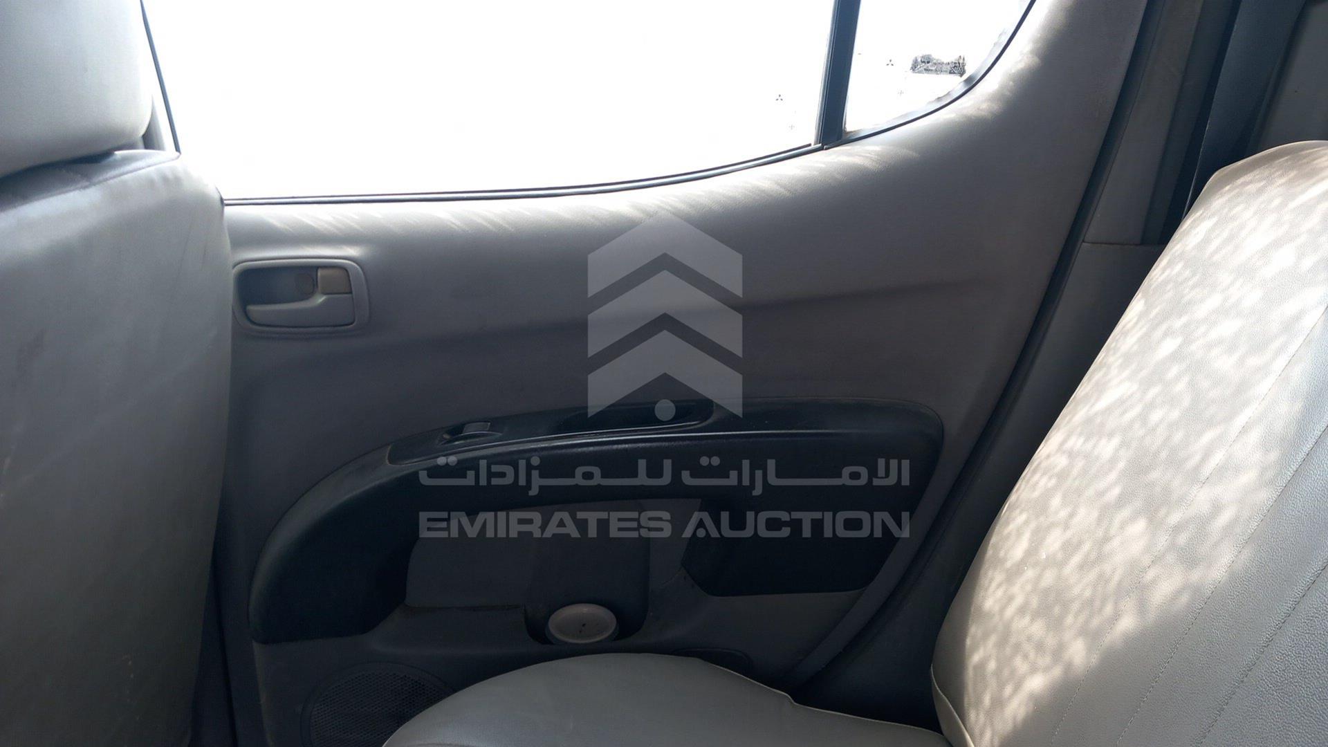 2011 MITSUBISHI L 200 VIN: MMBJNKA50BD026094