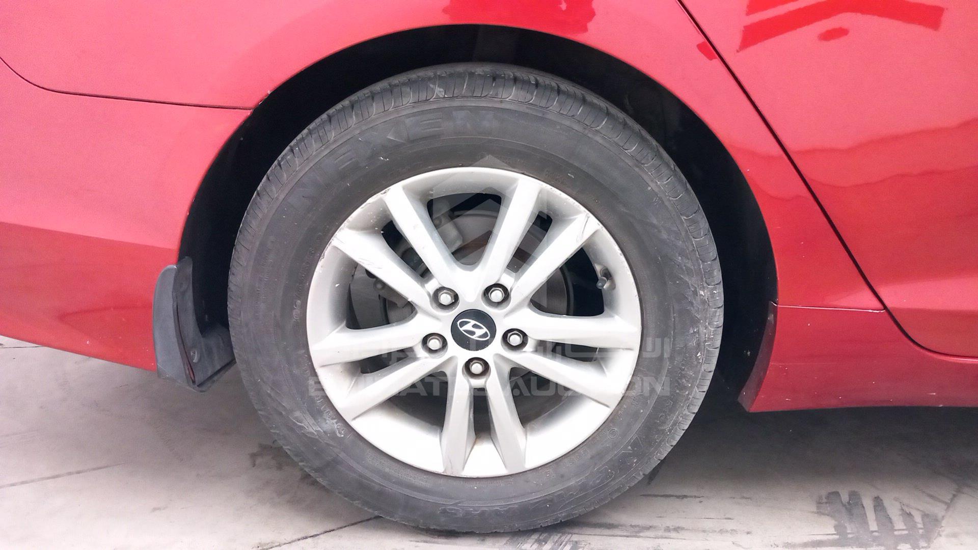 2017 HYUNDAI SONATA VIN: KMHE241G5HA348445