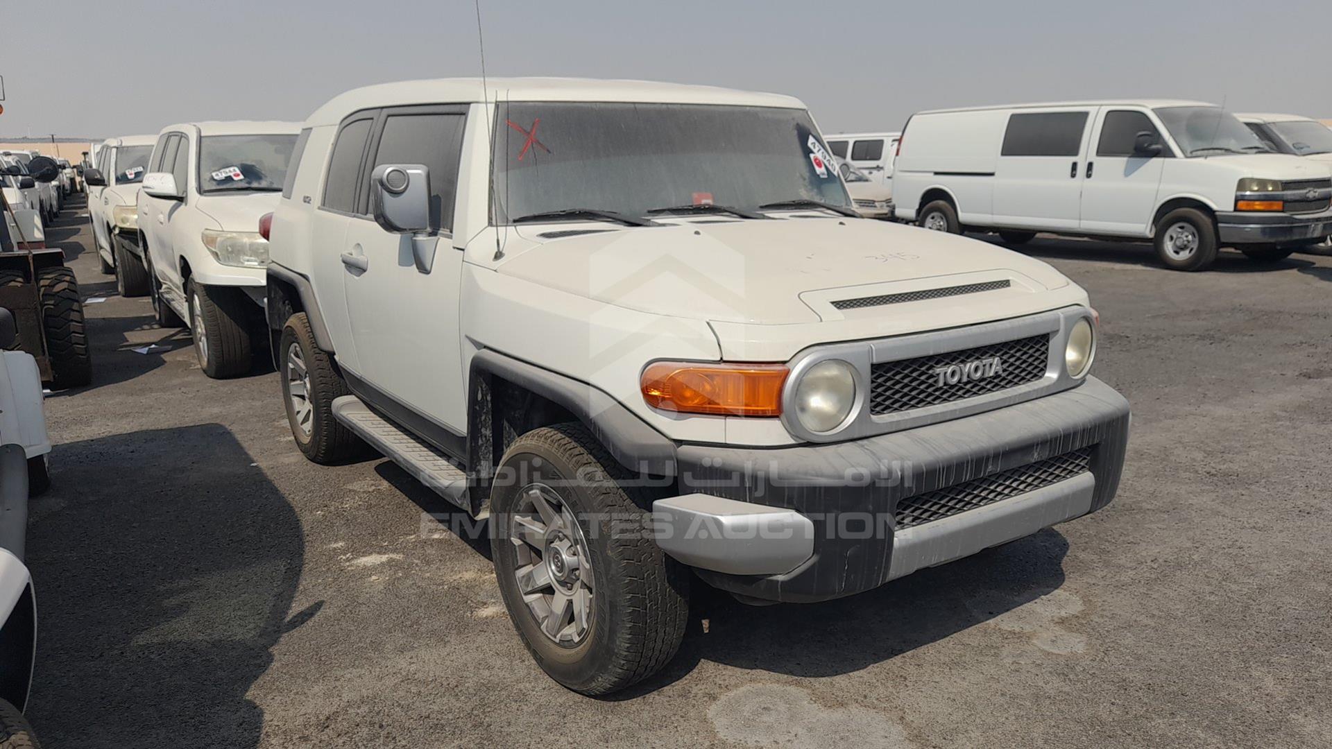 2014 TOYOTA FJ CRUISER VIN: JTEBU11F3EK195394