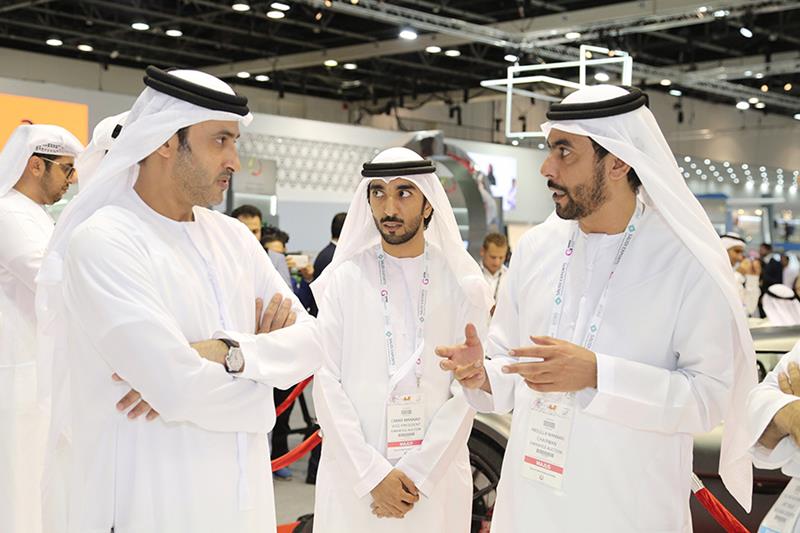 وزراء ومسؤولون يزورون منصة الإمارات للمزادات في أسبوع جيتكس للتقنية