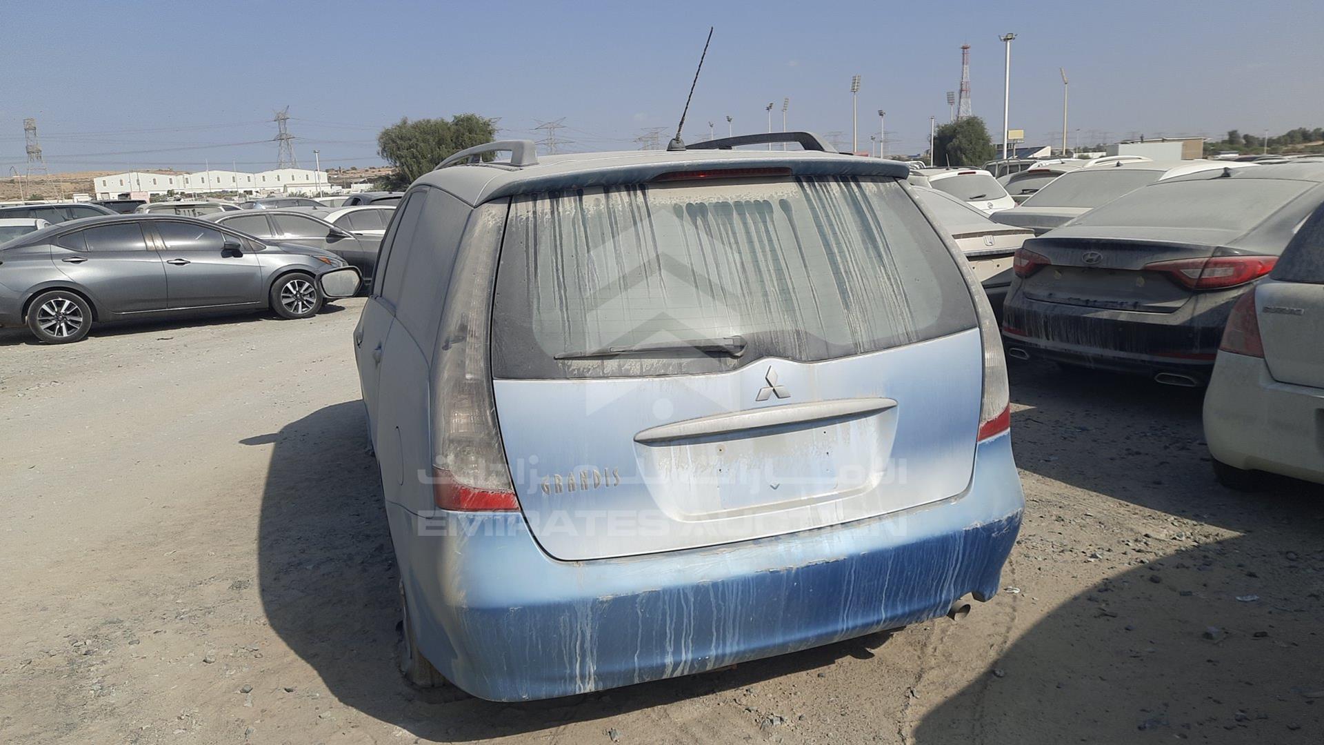 2005 MITSUBISHI GRANDIS VIN: JMYLRNA4W5Z703587