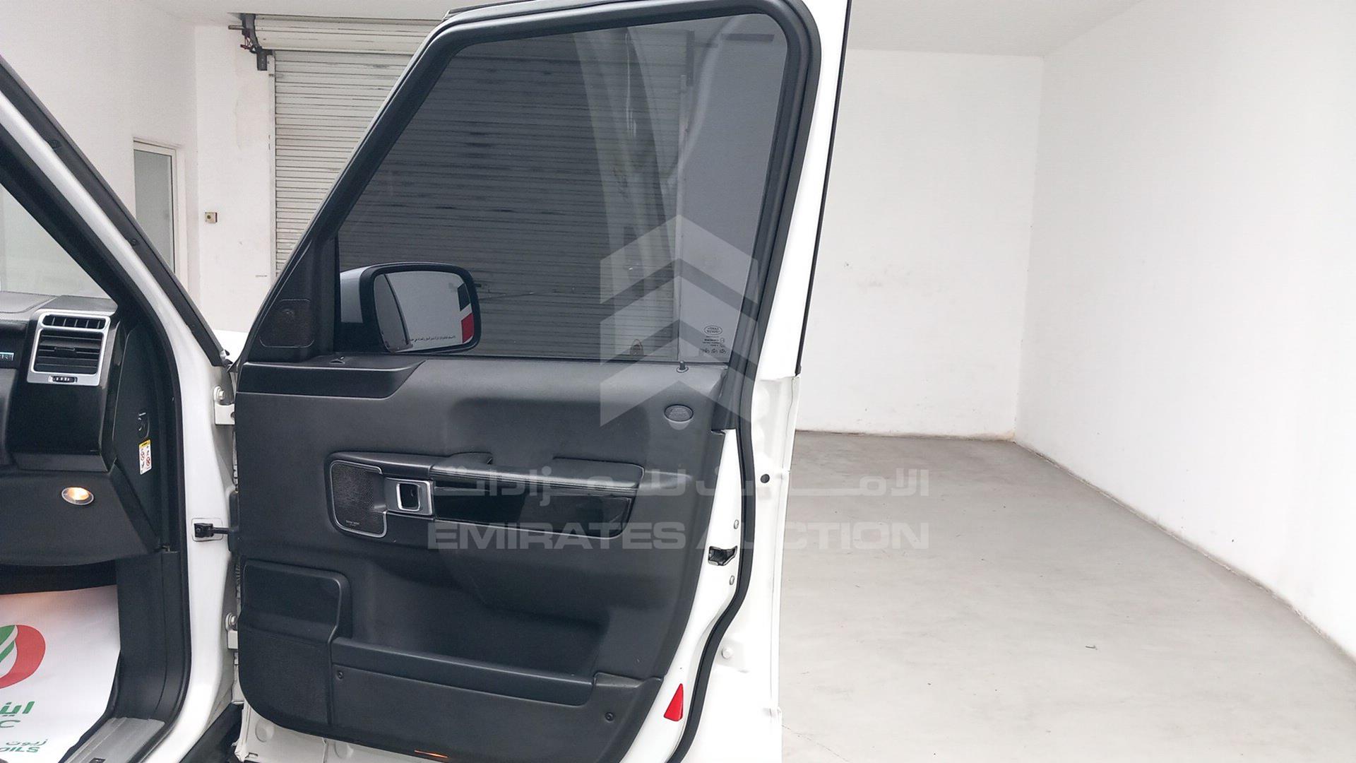 2011 RANGE ROVER VOGUE VIN: SALLMAME4BA346562
