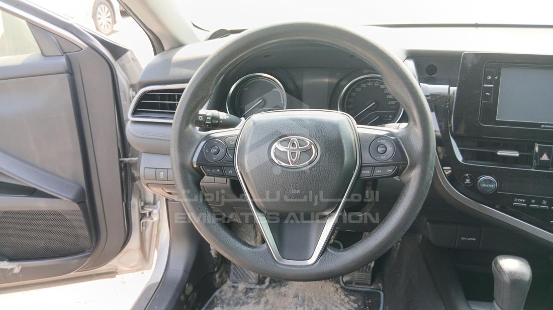 2024 Toyota Camry — Steering & Mounted Controls — Photo 13