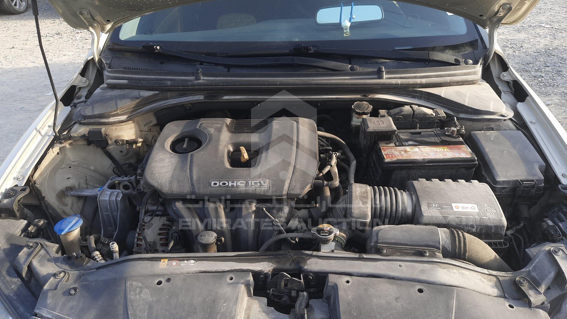 2017 HYUNDAI ELANTRA VIN: KMHD741F5HU180342