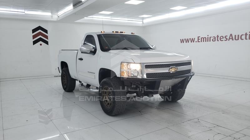VIN: 1GCNK9E04CZ330267 Auction: EmiratesAuction Lot: 345598 1GCNK9E04CZ330267 Chevrolet Silverado 2012 WHITE Photo 9