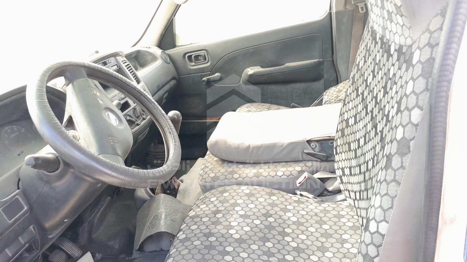 2008 NISSAN URVAN VIN: JN6AE54S48X004535