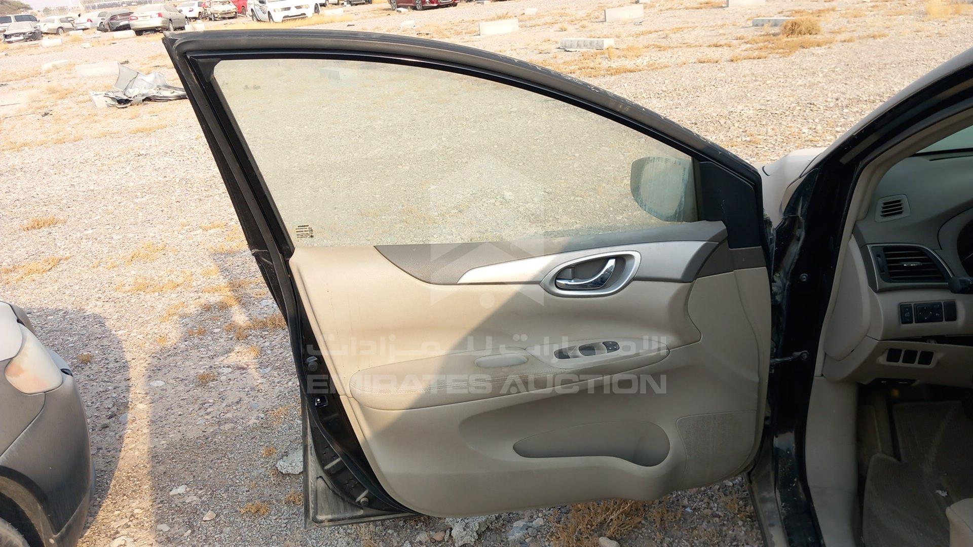 2015 NISSAN TIIDA VIN: MNTBC2C94F6006632