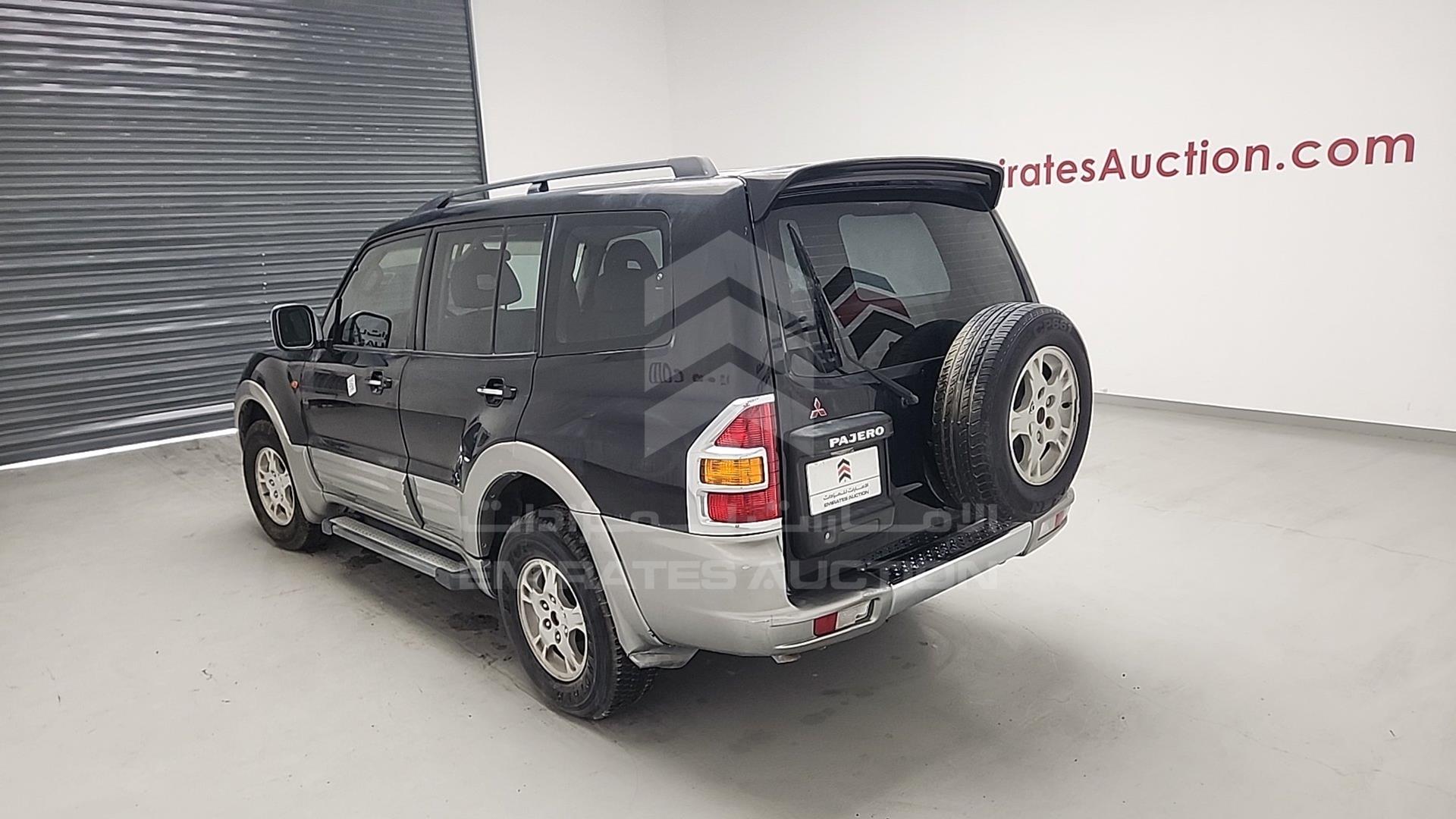 2002 MITSUBISHI PAJERO VIN: JMYLRV73W2J701499