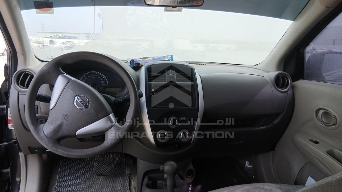 نيسان صني 2023 — زاوية الواجهة الكاملة — صورة 15