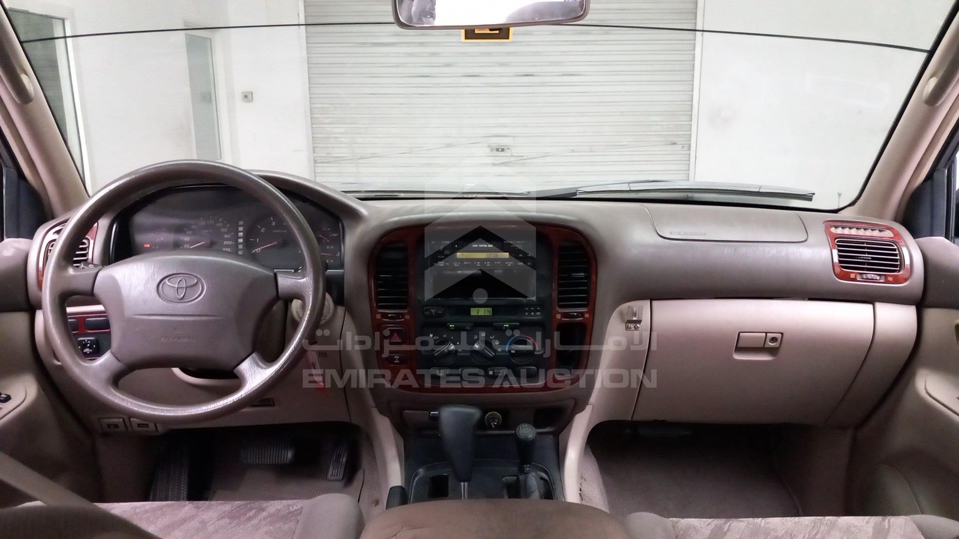 2002 TOYOTA LAND CRUISER VIN: JTEHJ09J725031906
