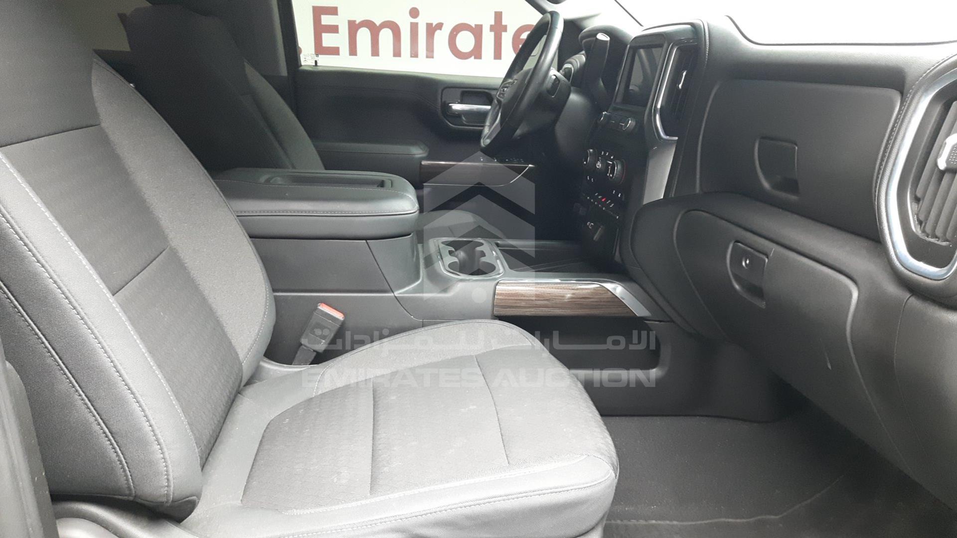 2019 CHEVROLET SILVERADO VIN: 1GCUYDED2KZ190525