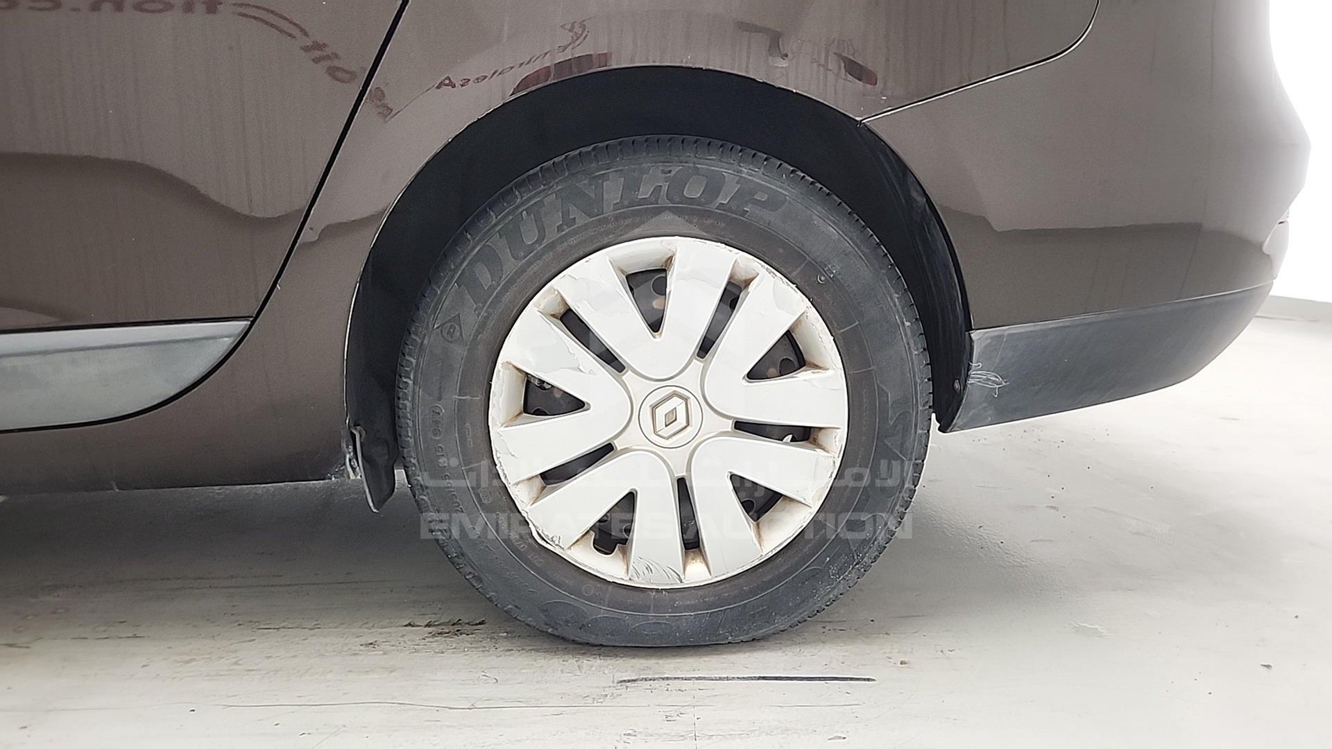 2014 RENAULT FLUENCE VIN: VF1LZLET9EC279640