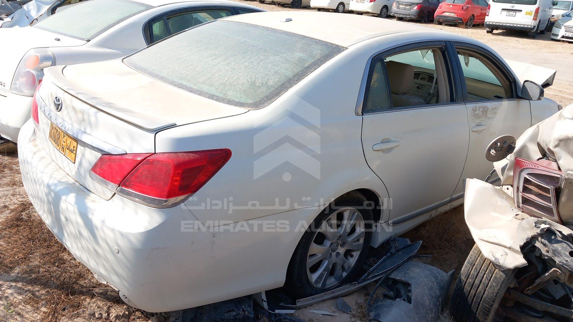 2011 TOYOTA AVALON VIN: 4T1BK3DB4BU431142