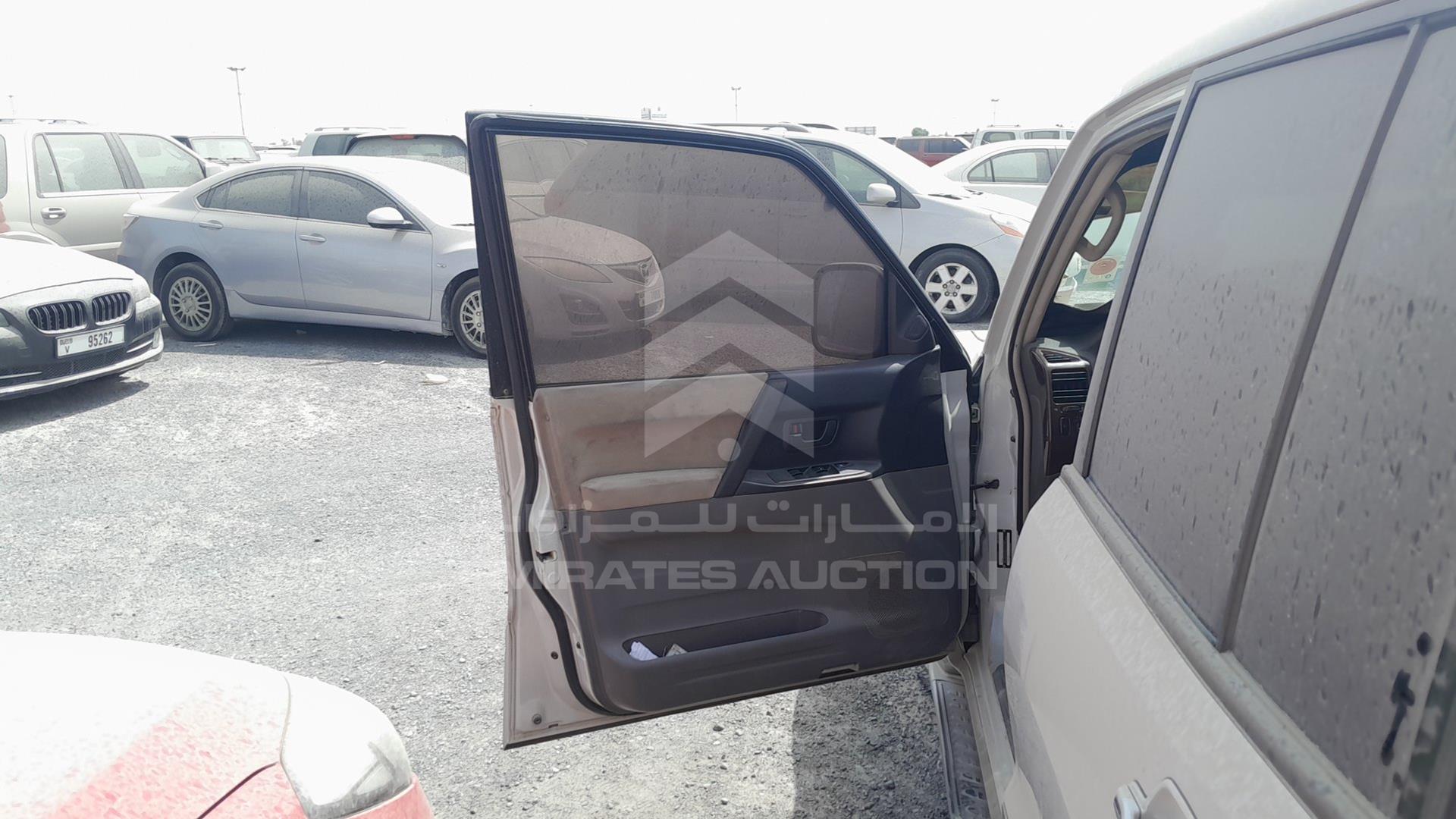 2005 MITSUBISHI PAJERO VIN: JMYLRV73W5J706988