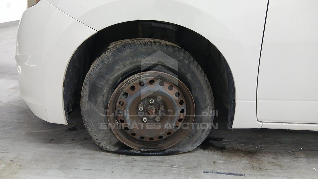 2013 Nissan Quest — Front Left Tyre — Photo 39