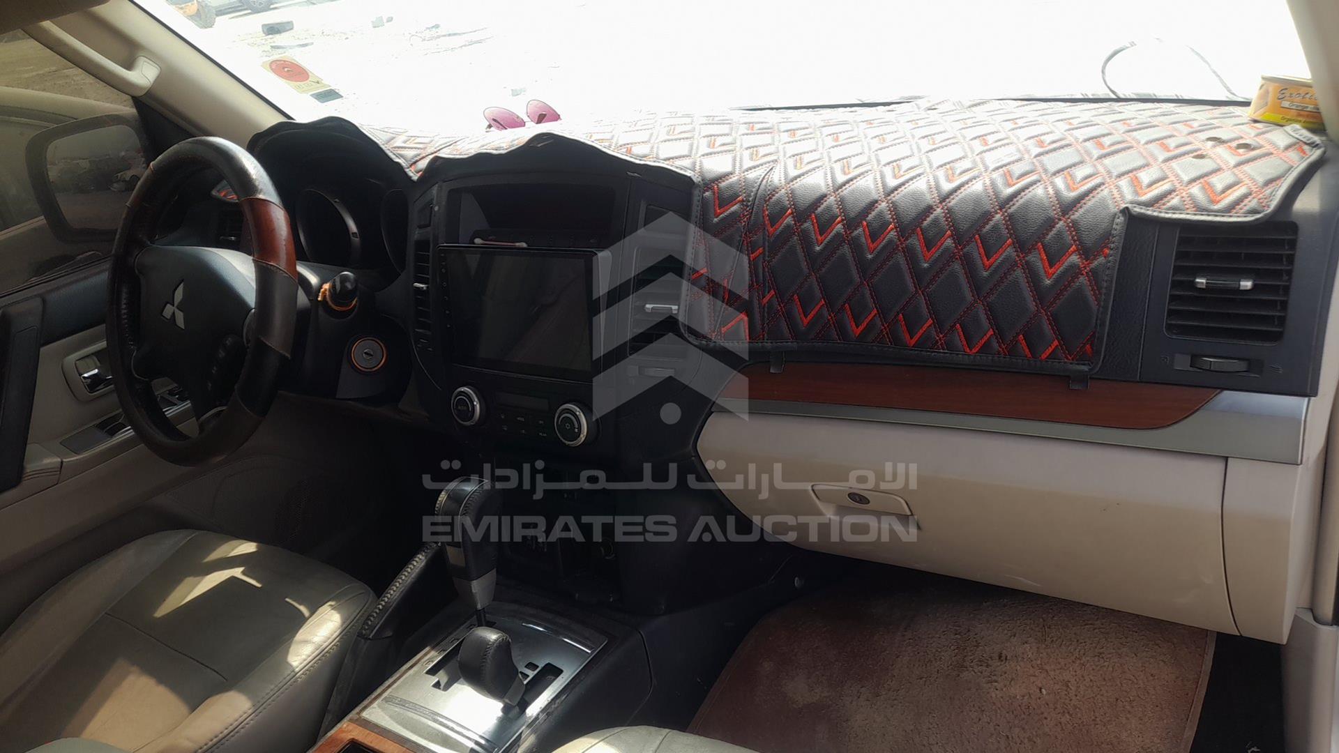 2008 MITSUBISHI PAJERO VIN: JMYLRV93W8J723952