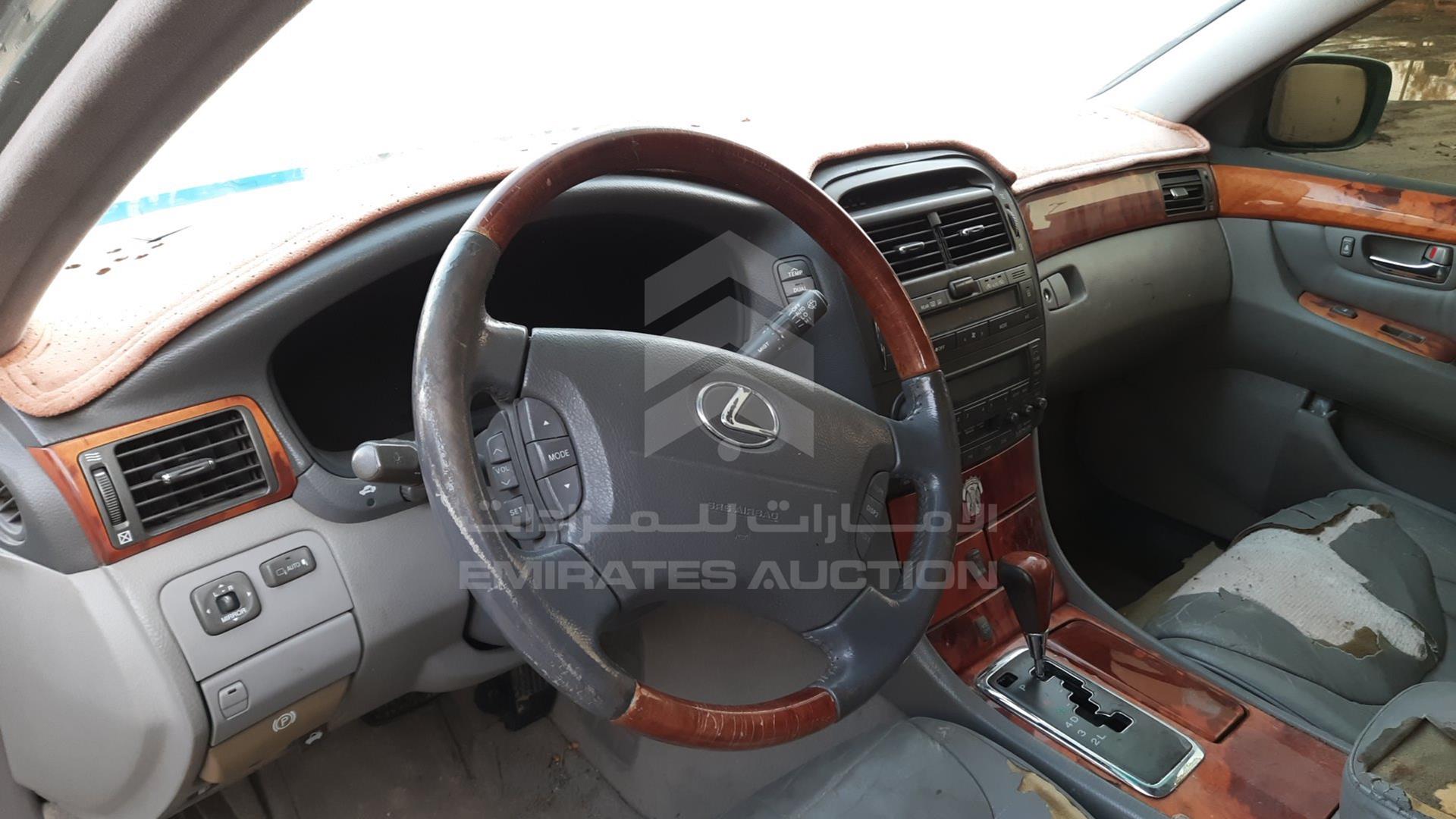 2001 LEXUS LS 430 VIN: JTHBN30F810016382