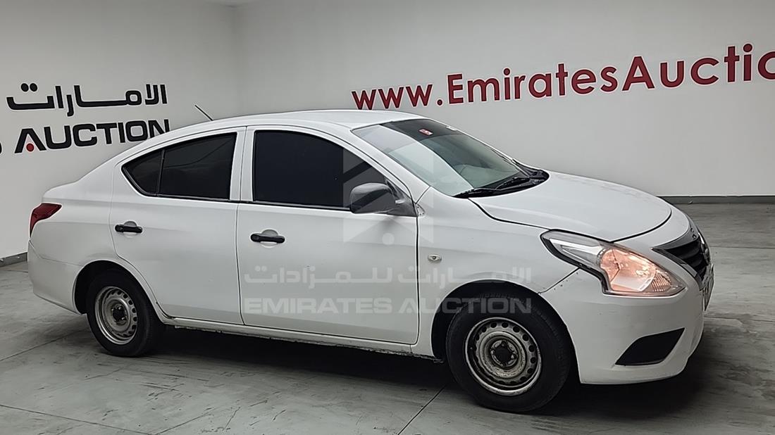نيسان صني 2019 — الزاوية الأمامية اليمنى — صورة 9