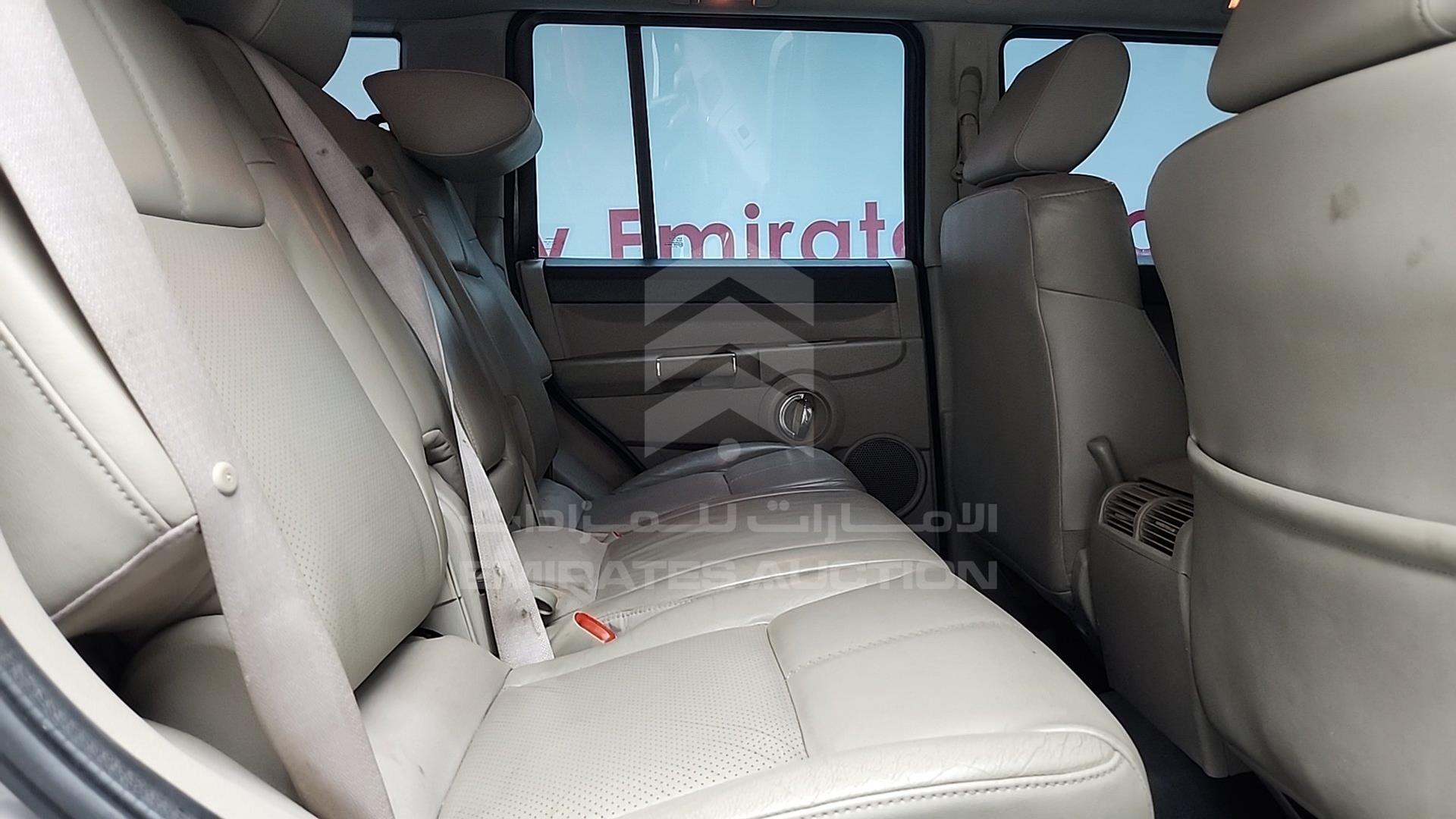 2007 JEEP COMMANDER VIN: 1J8H358N67Y591978