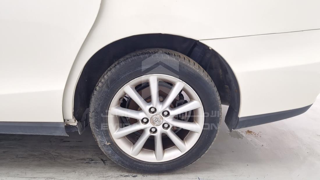 2015 Toyota Previa — Rear Left Tyre — Photo 40