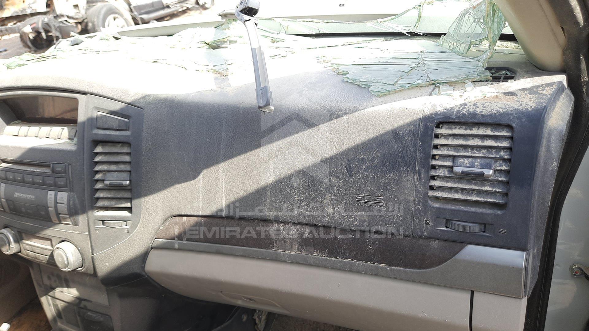 2014 MITSUBISHI PAJERO VIN: JMYLRV95WEJ707696