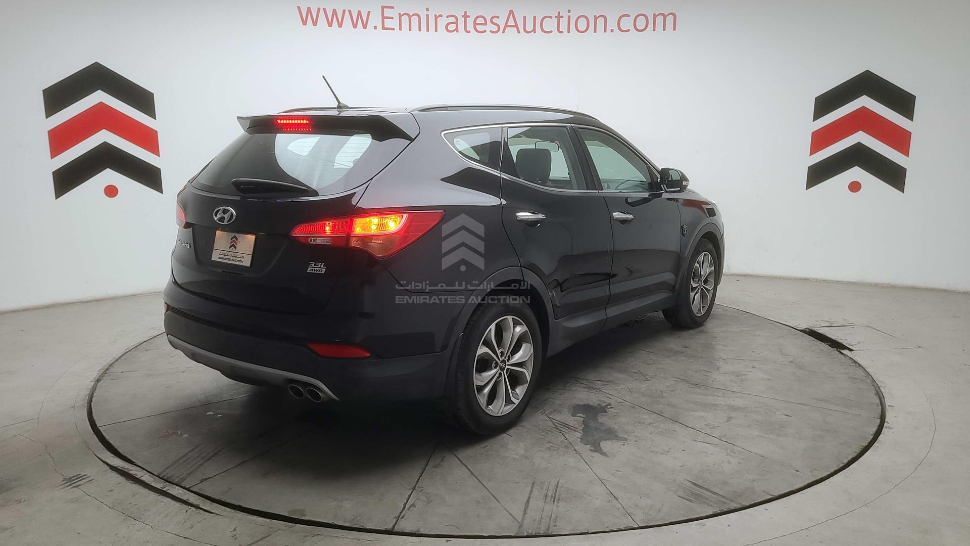 2015 HYUNDAI SANTA FE VIN: KMHSU81E8FU368459