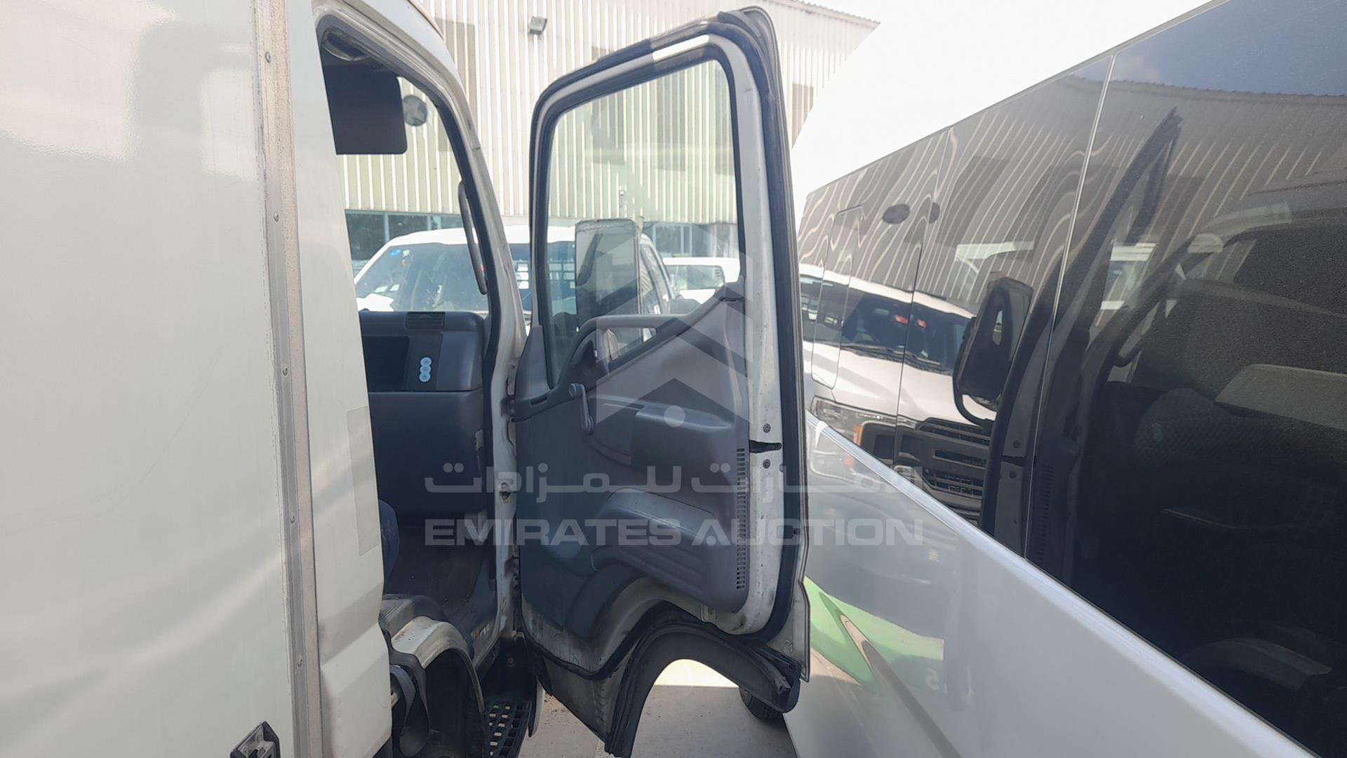 2015 MITSUBISHI CANTER VIN: JL7B6E1P8FK019136