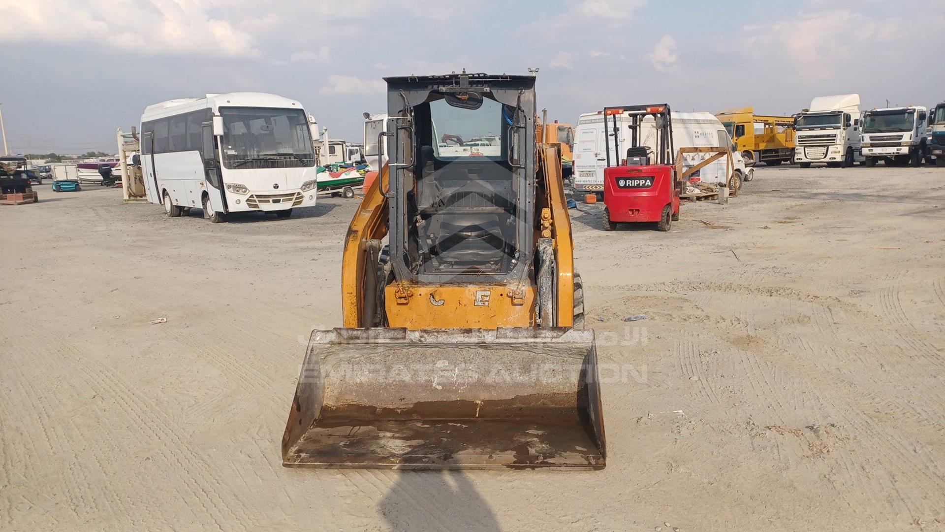 2015 CASE SR150 VIN: NEM465262