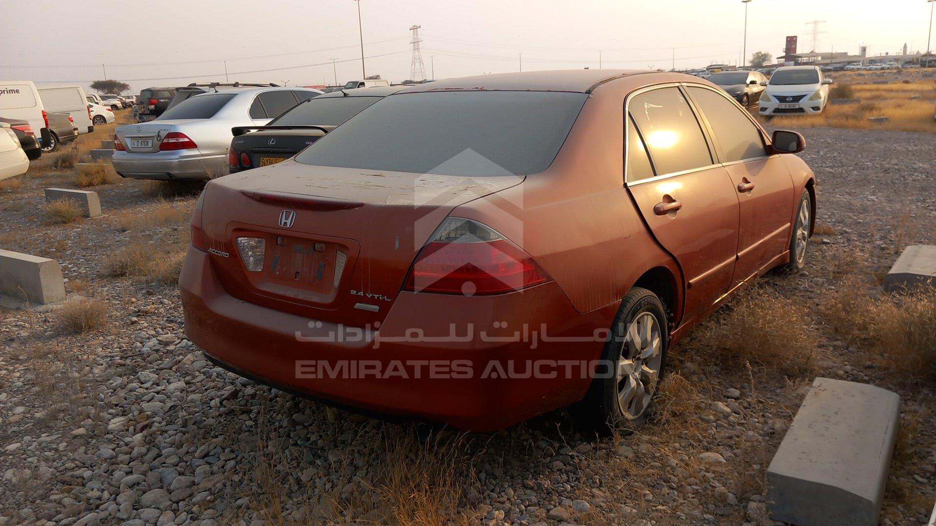 2006 HONDA ACCORD VIN: JHMCM56526C404585