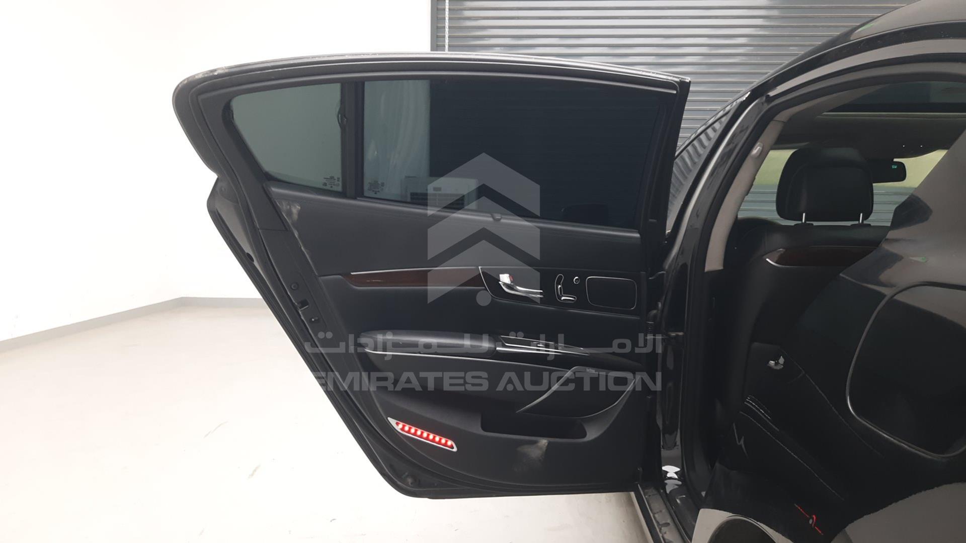 2016 KIA K 900 VIN: KNALW4D43G6028671