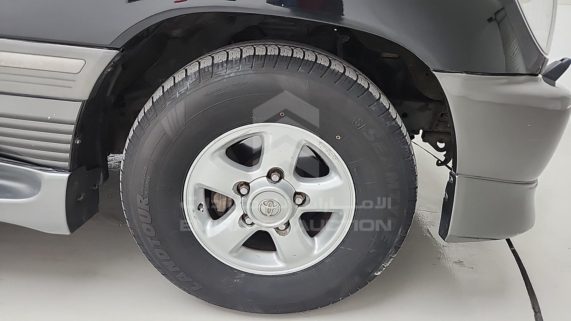 2001 TOYOTA LAND CRUISER VIN: JTEHT05J012009553