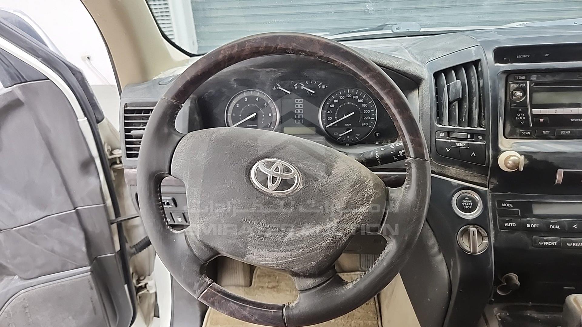 2011 TOYOTA LAND CRUISER VIN: JTMHU09J1B5054464