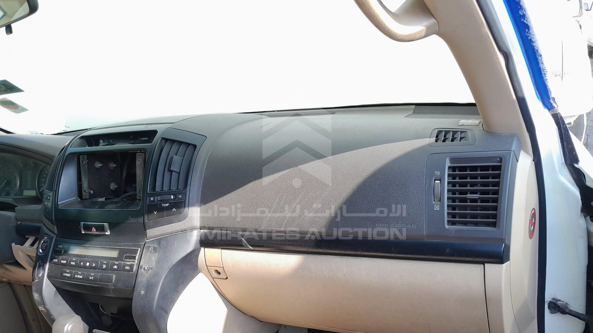 2014 TOYOTA LAND CRUISER VIN: JTMDU09J0E4094446