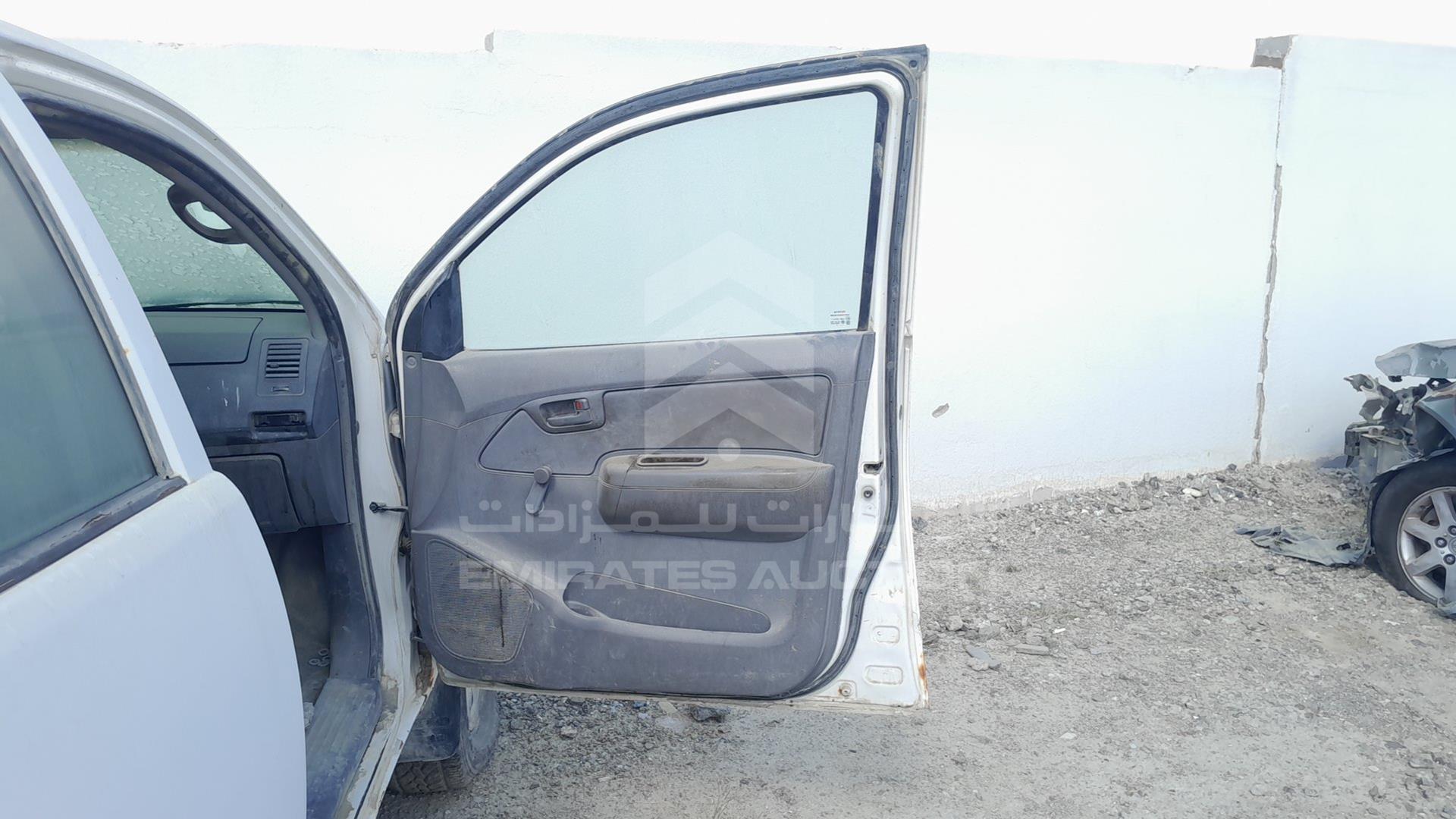 2008 TOYOTA HILUX VIN: MR0FX22G681309765